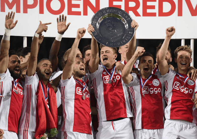 乐鱼体育官网网页版欧联赛程吃紧，阿贾克斯今晚调整名单，赛场秩序良好，赛程密集仍需轮换的简单介绍