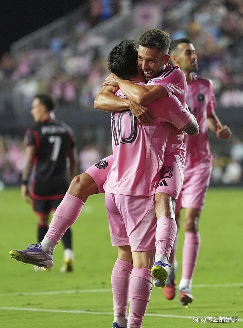 包含赛后迈阿密热火外线爆发曼联门线救险备战荷甲，网友：浙江队集结日更衣室发声的词条